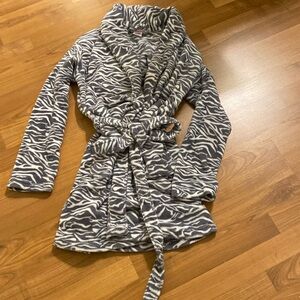 💕VICTORIA’S SECRET Totally PINK bathrobe M